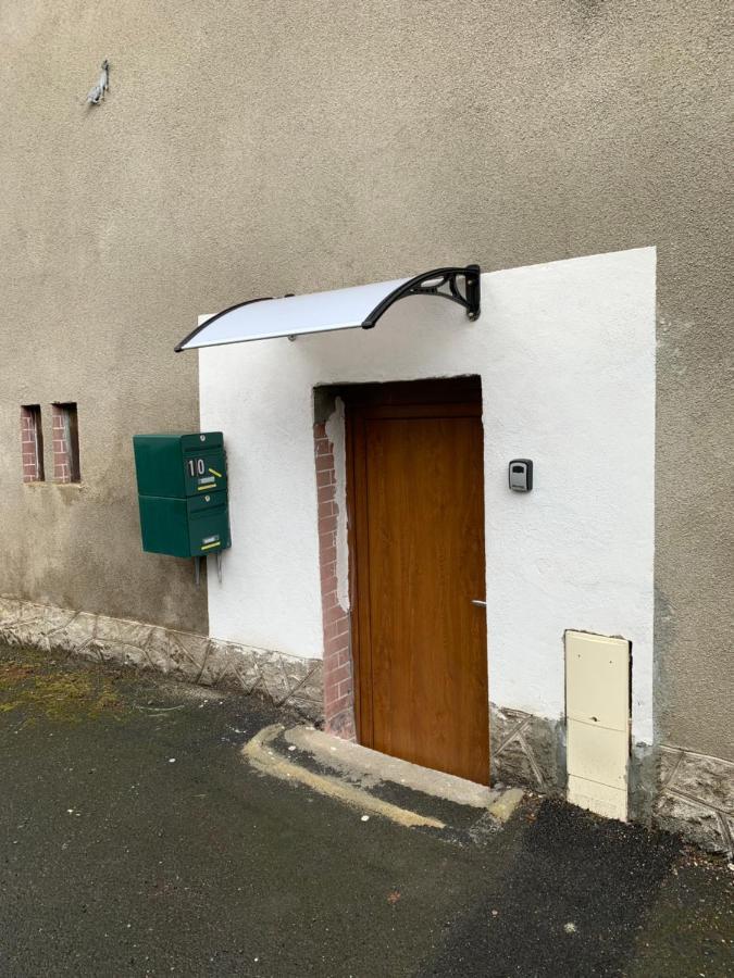 Magnifique Studio Au Coeur De Saint Paulien Apartment Exterior photo